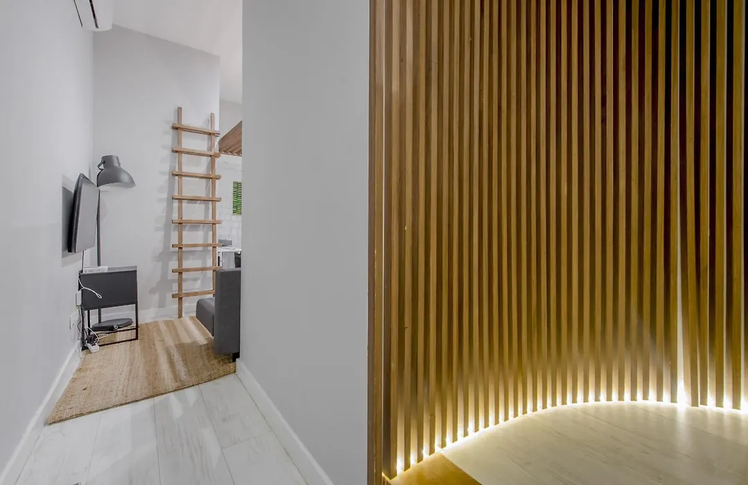 Apt con estilo - 5pax en zona Tirso-Centro E1-1